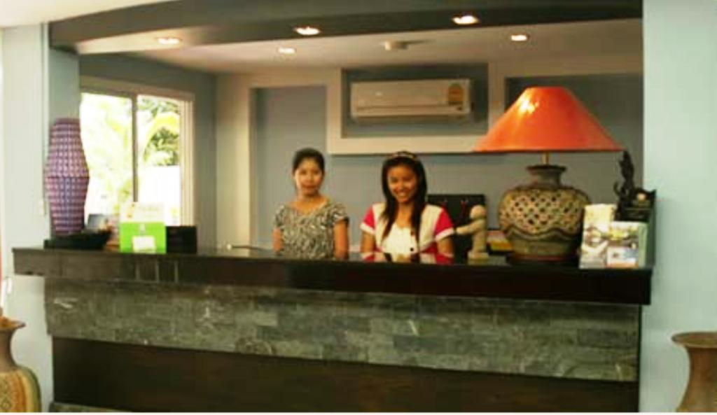 Oasis Inn Bangkok Luaran gambar